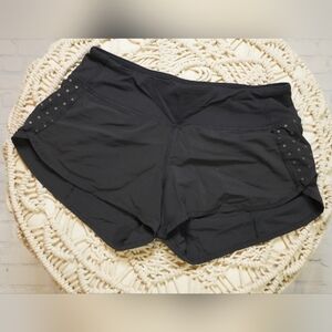 LULULEMON SPEED UP LOW RISE SHORTS